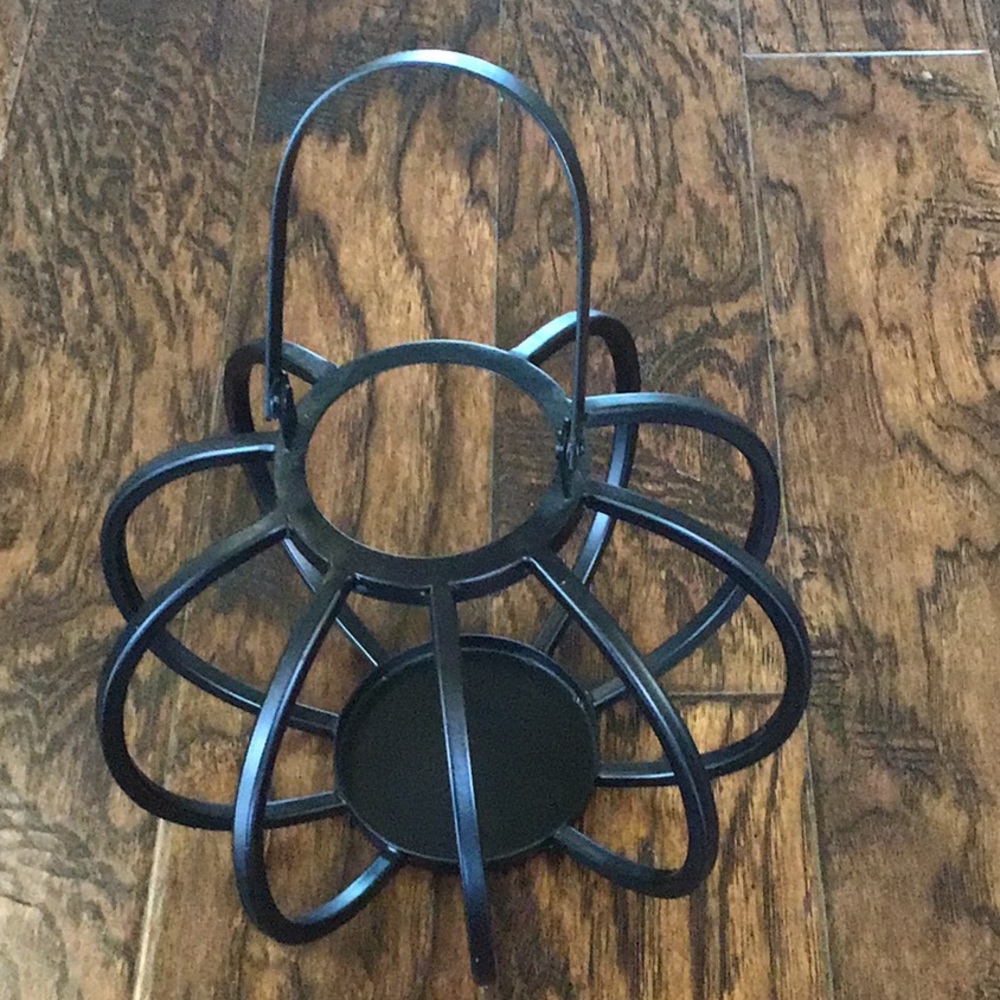 Pumpkin metal candle holder